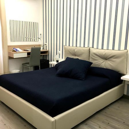 Deluxe B&B Centrocitta Reggio Calabria Exterior foto