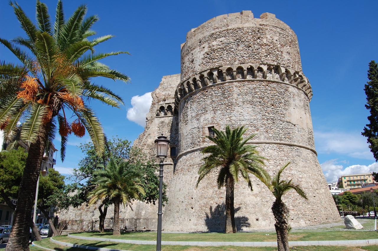 Deluxe B&B Centrocitta Reggio Calabria Exterior foto