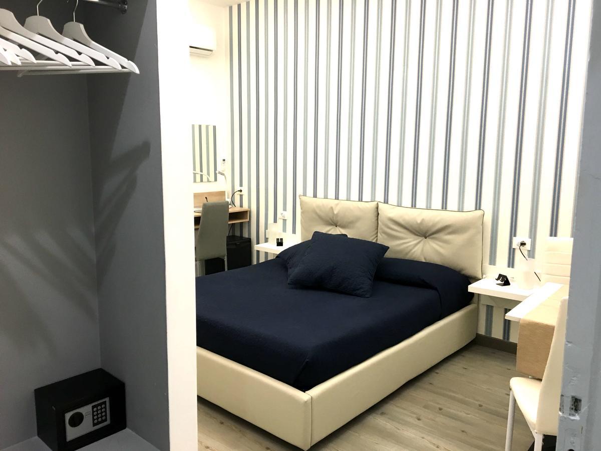 Deluxe B&B Centrocitta Reggio Calabria Exterior foto